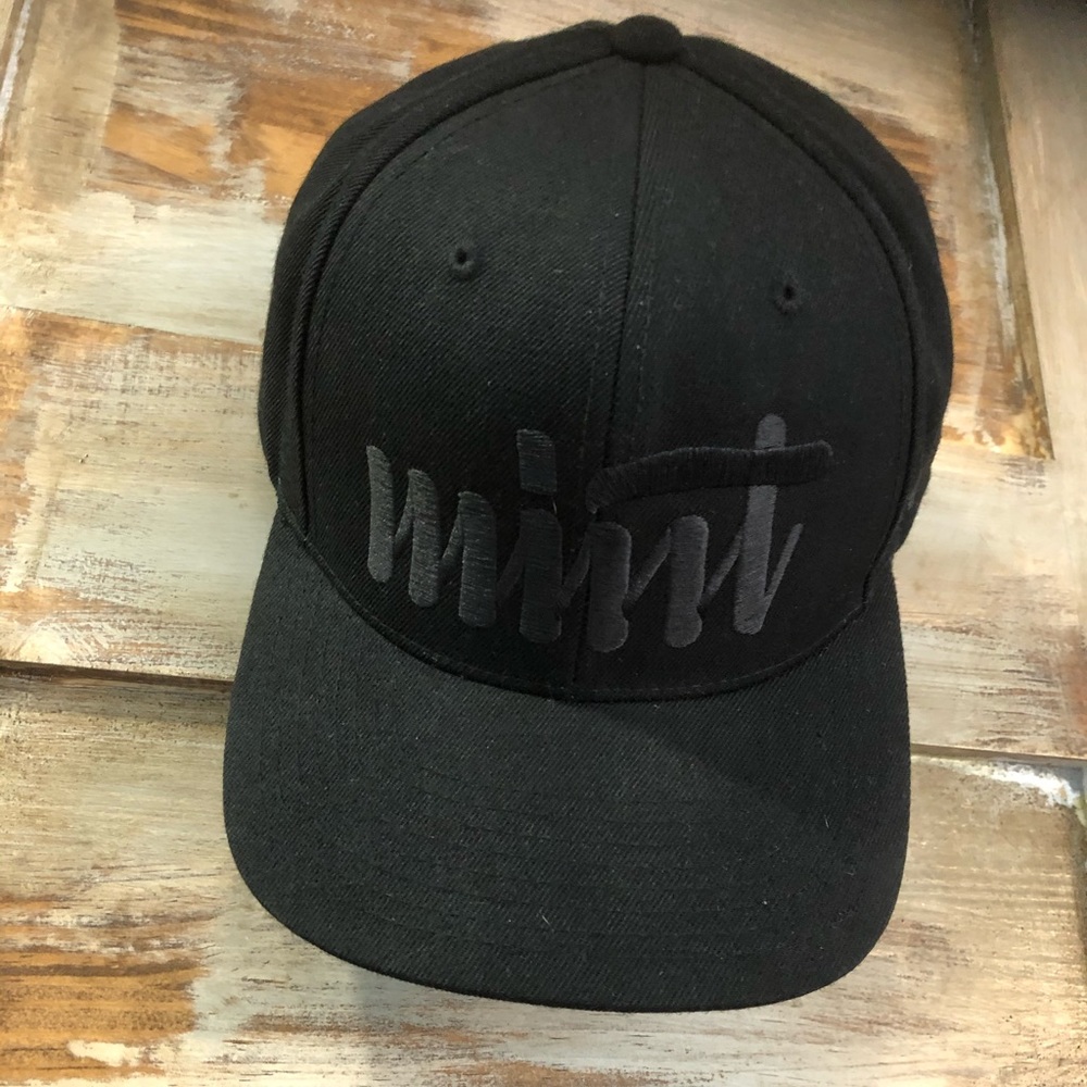 Mint flat cap